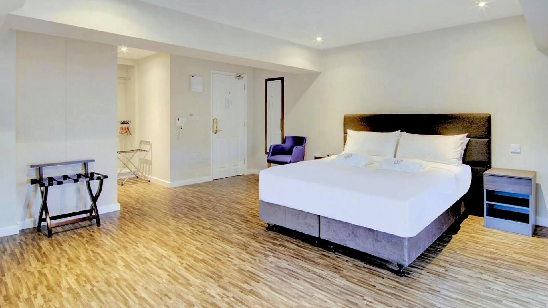Oyo The Gissons Hotel Exminster
