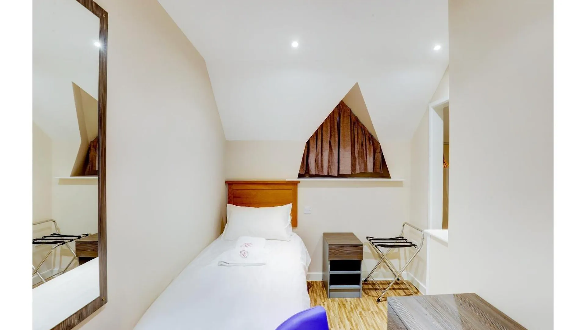 Oyo The Gissons Hotel Exminster