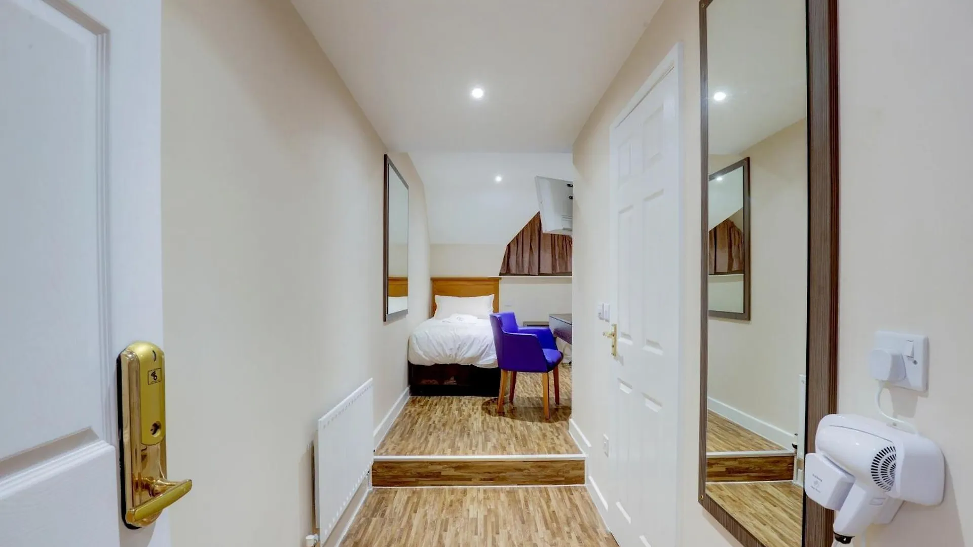 Oyo The Gissons Hotel Exminster 4*,  United Kingdom