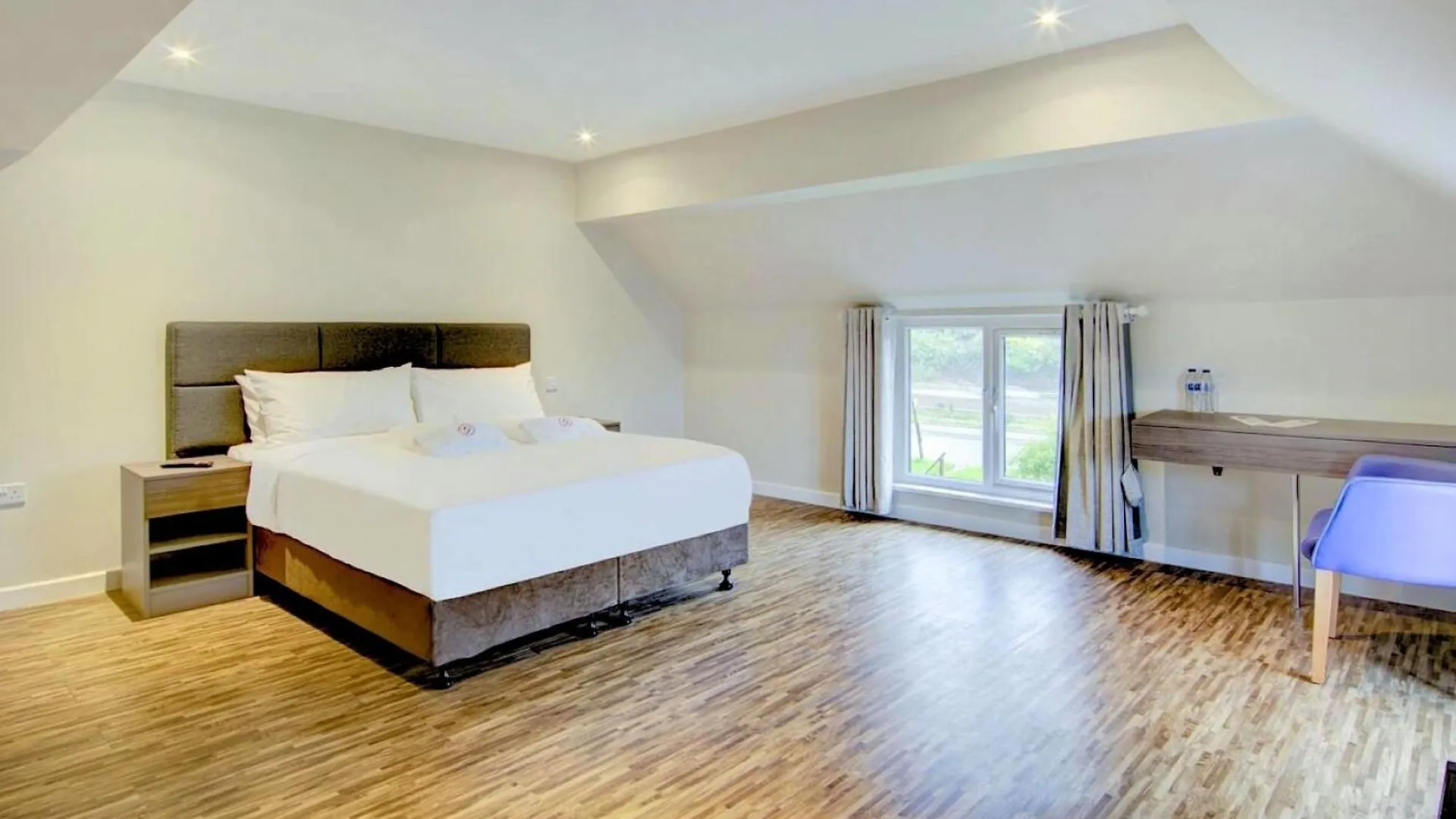 Oyo The Gissons Hotel Exminster
