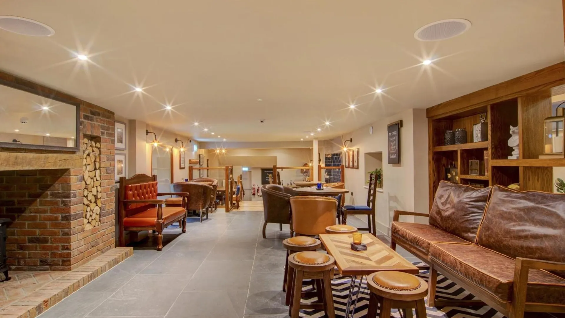 Oyo The Gissons Hotel Exminster