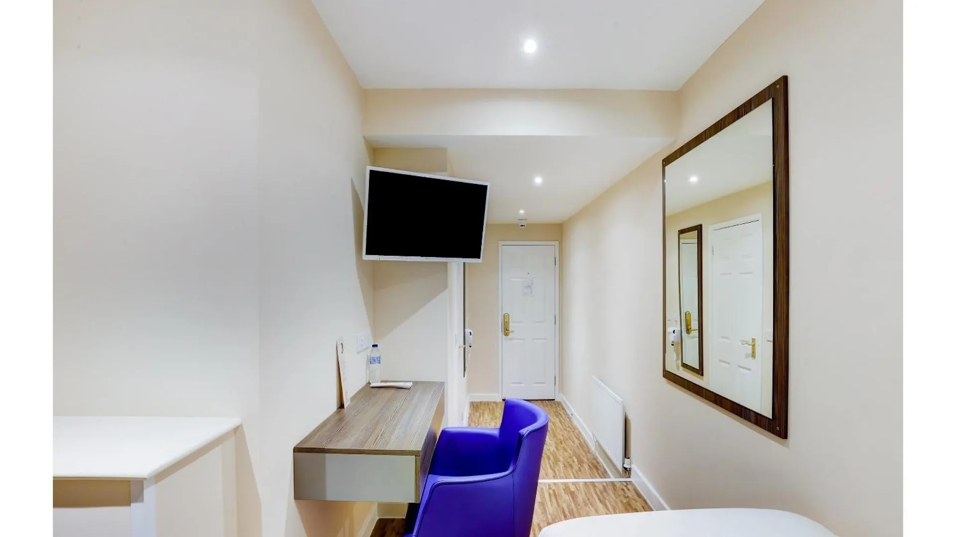Oyo The Gissons Hotel Exminster 4*,